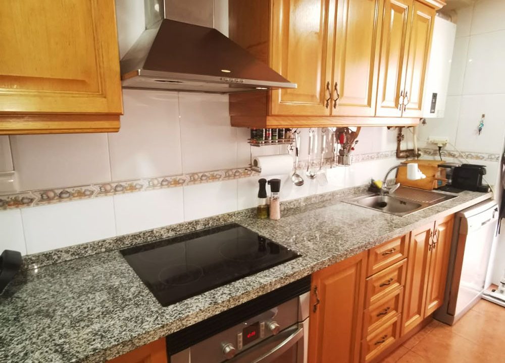 Piso en la Zona norte con terraza en venta 12