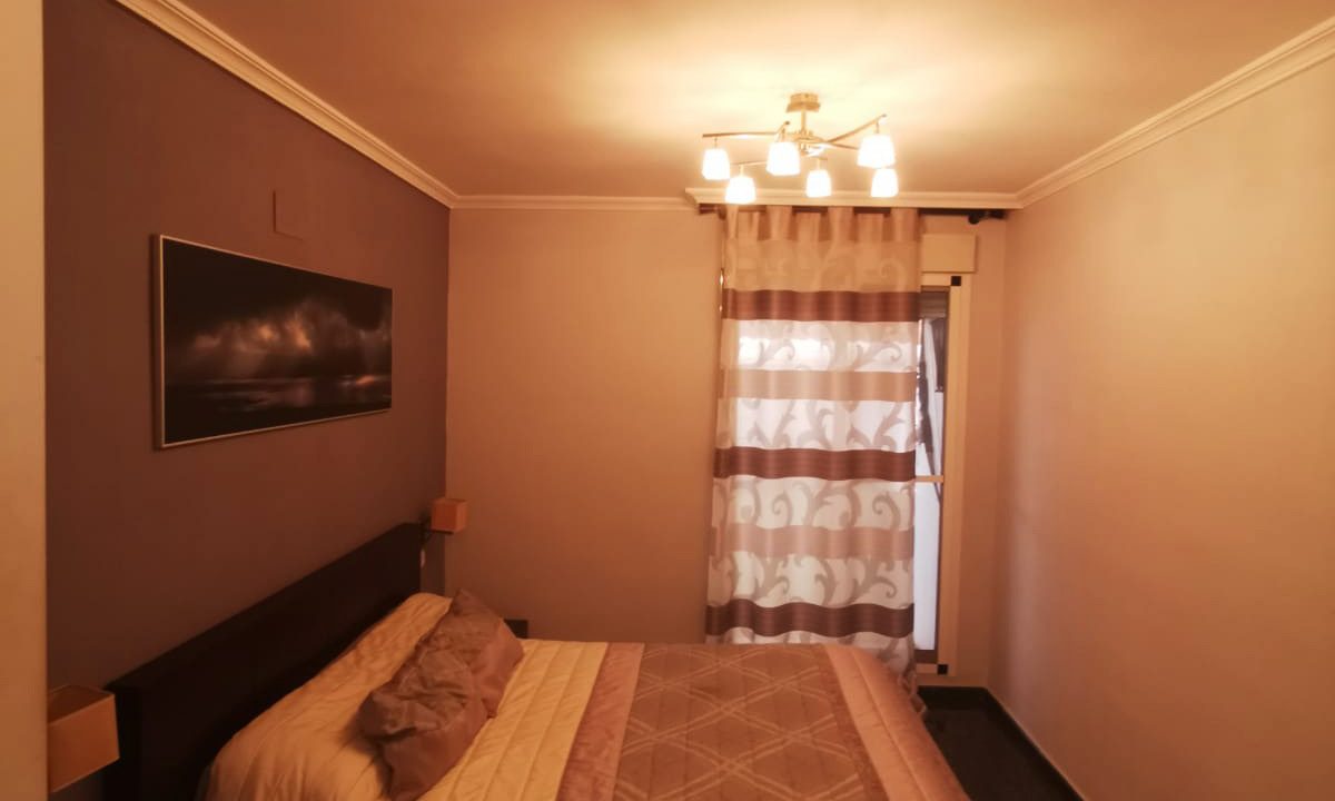 Piso en la Zona norte con terraza en venta 16