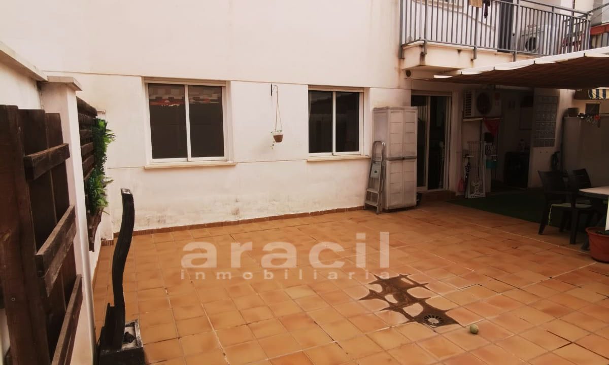 Piso en la Zona norte con terraza en venta 2