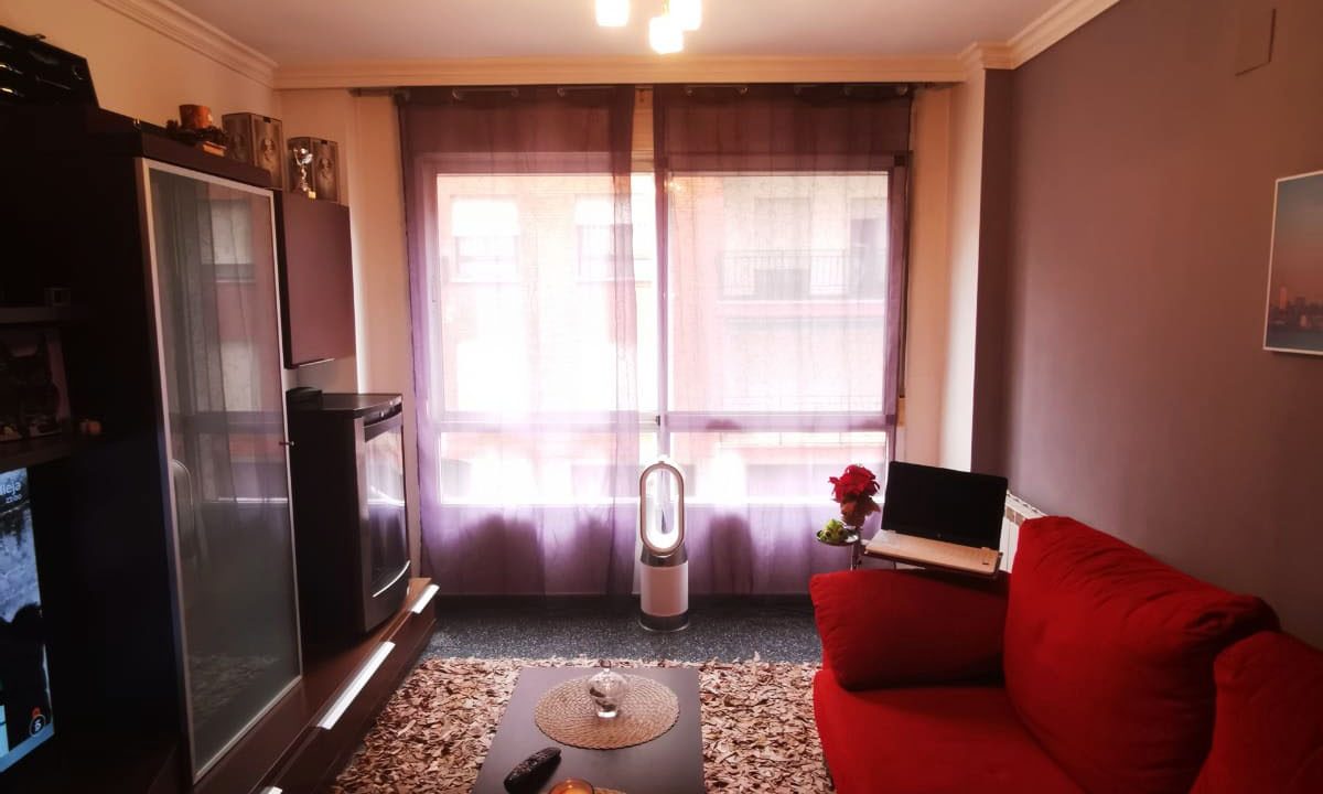 Piso en la Zona norte con terraza en venta 35