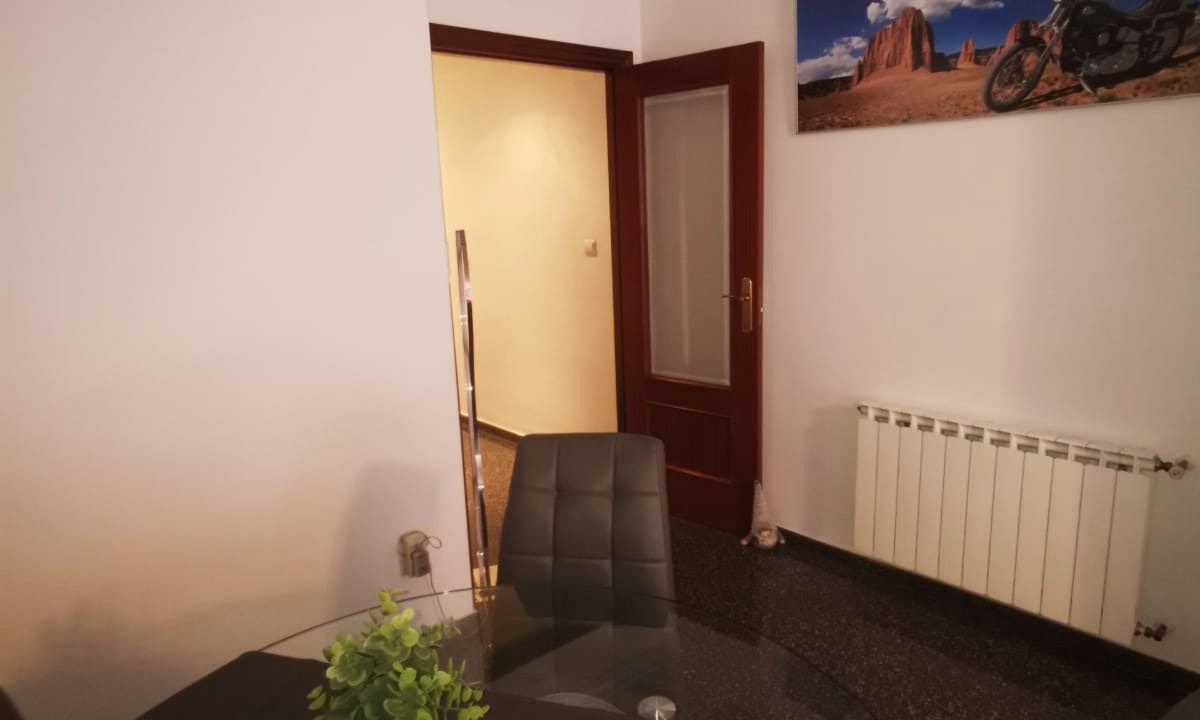 Piso en la Zona norte con terraza en venta 36