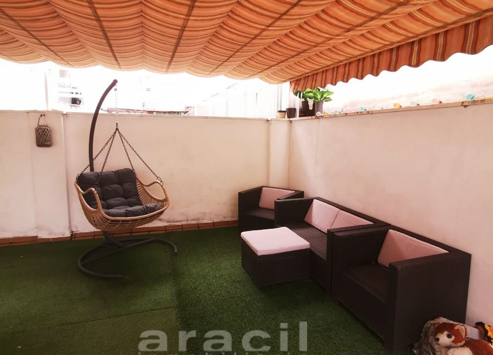 Piso en la Zona norte con terraza en venta 4