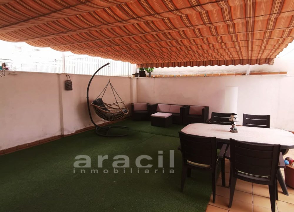 Piso en la Zona norte con terraza en venta 7