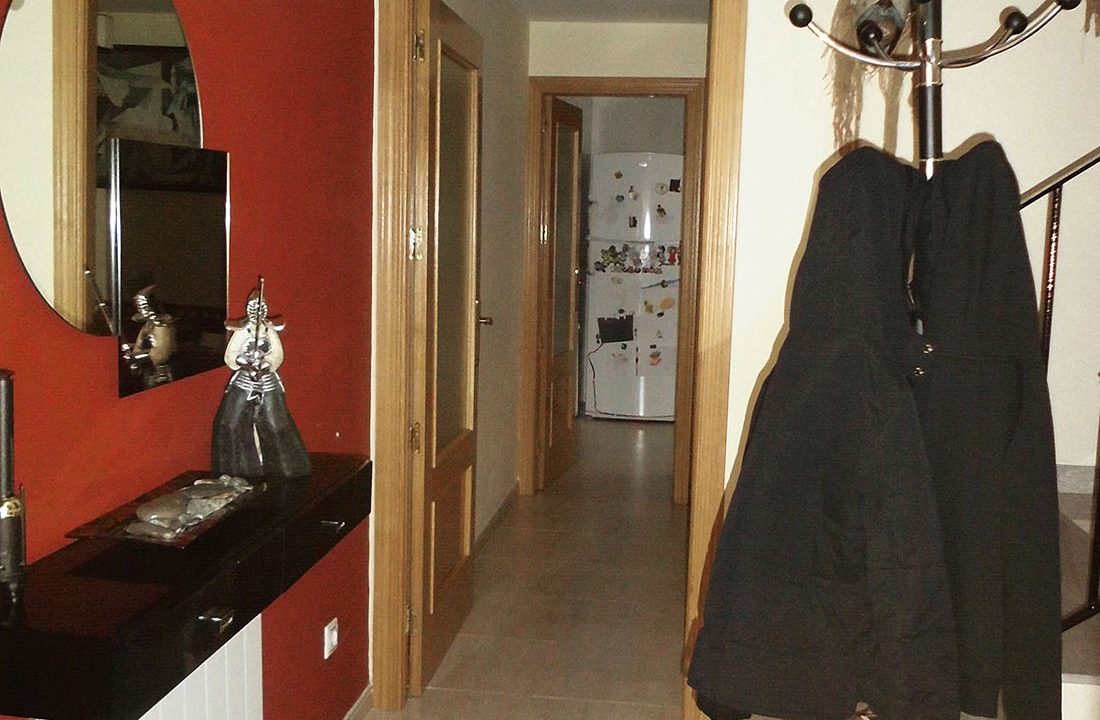 Casa de pueblo en venta con dos plantas 18