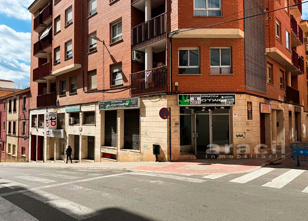 Local Comercial en Ensanche 10