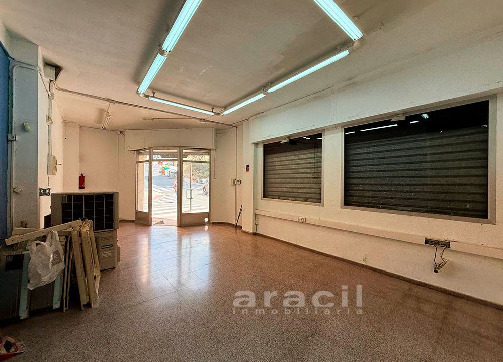 Local Comercial en Ensanche 6