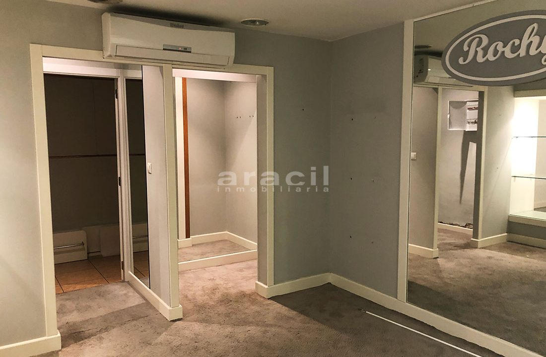 Local en venta en Ensanche 6