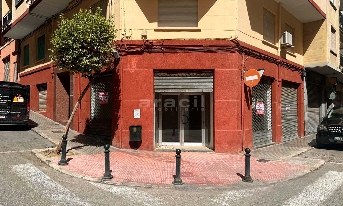 Local chaflan en Santa Rosa en venta 9