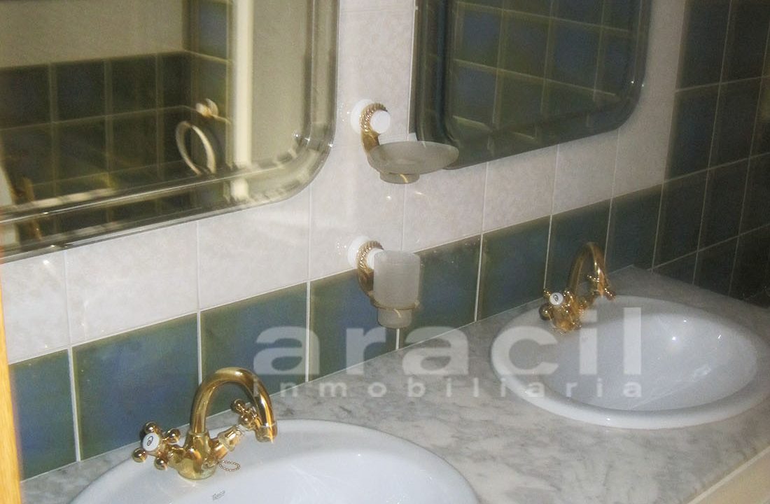 Piso en venta en Santa Rosa amplio 1