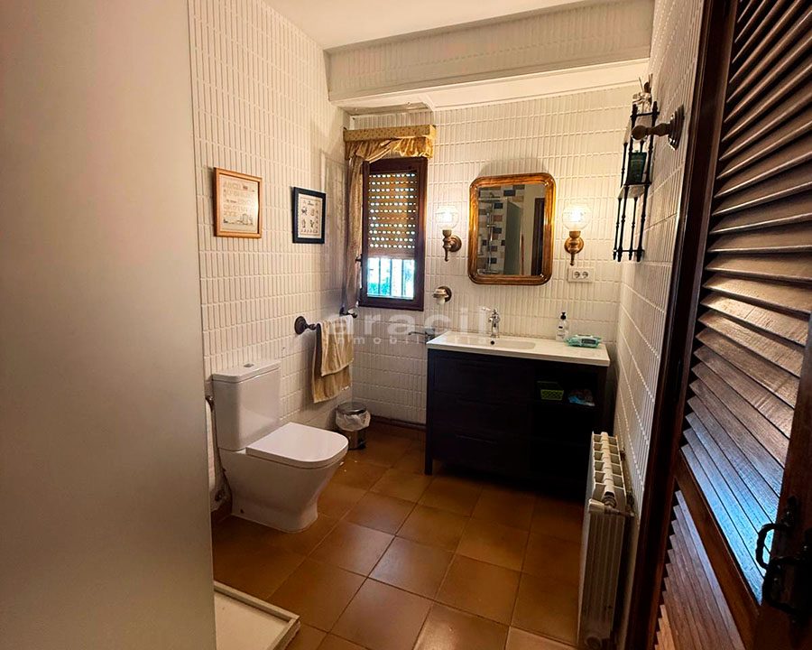 Chalet bonito y espacioso en venta en Bañeres, Valencia 46