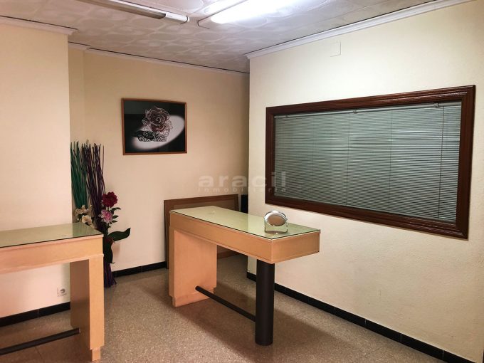 comprar locales espaciosos en venta a buen precio en Alcoy