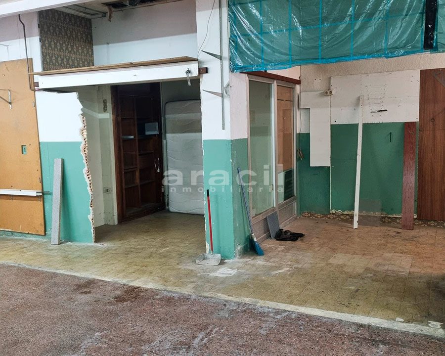 Local espacioso en venta en Alcoy 3