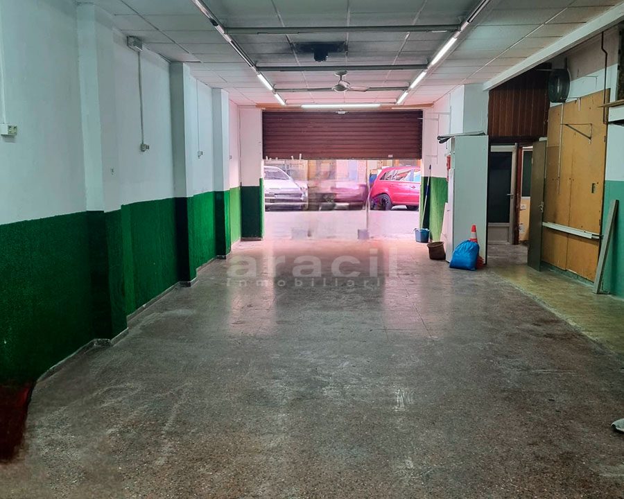 Local espacioso en venta en Alcoy 9