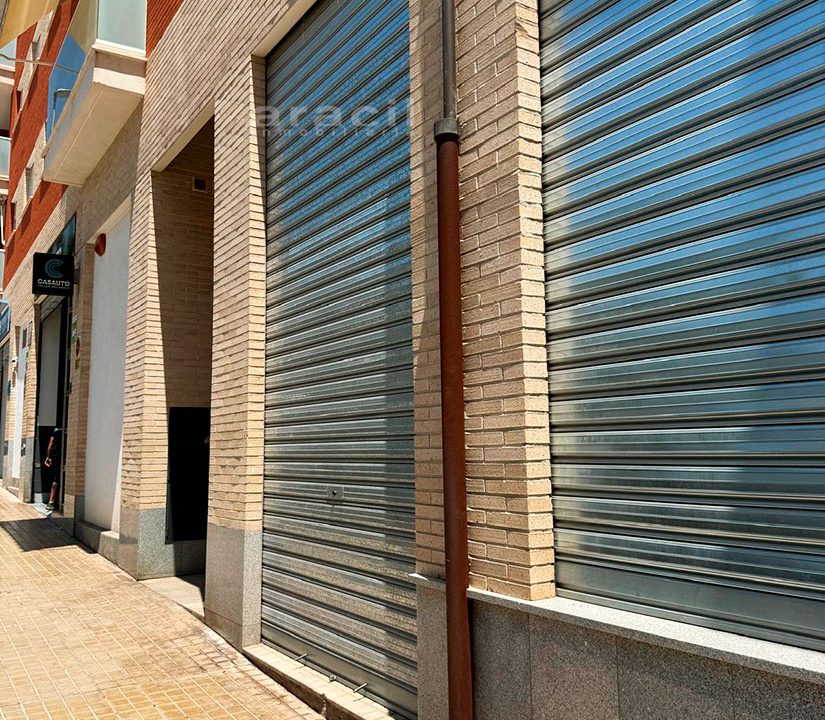 Comprar local espacioso y luminoso en venta en Alcoy Santa Rosa 3