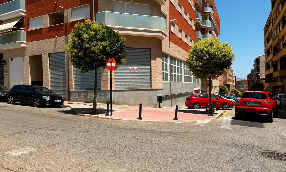 Comprar local espacioso y luminoso en venta en Alcoy Santa Rosa 5