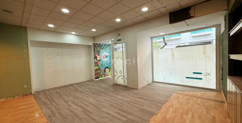 Locales en alquiler en venta en Alcoy Alameda