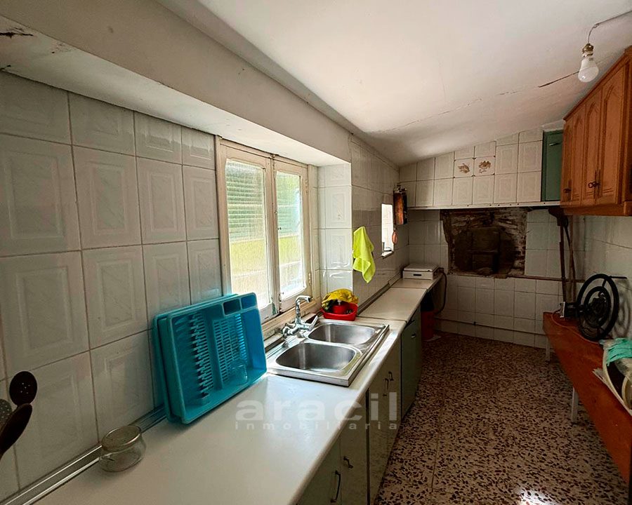 Masia con buen terreno y piscina en venta en Alcoy 13