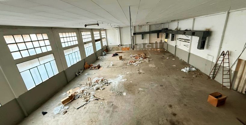 Nave espaciosa en venta en Alcoy Batoy