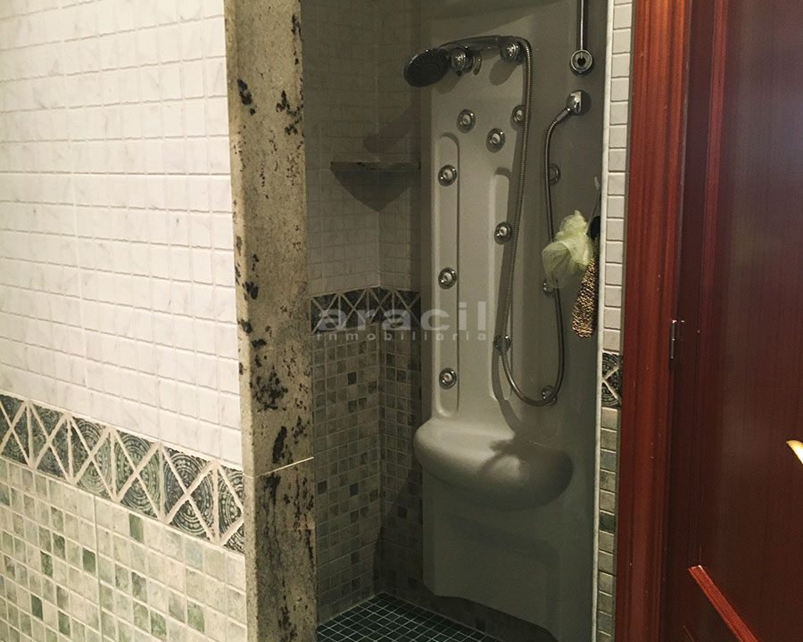 Comprar piso con patio encantador en venta a buen precio en Alcoy 1