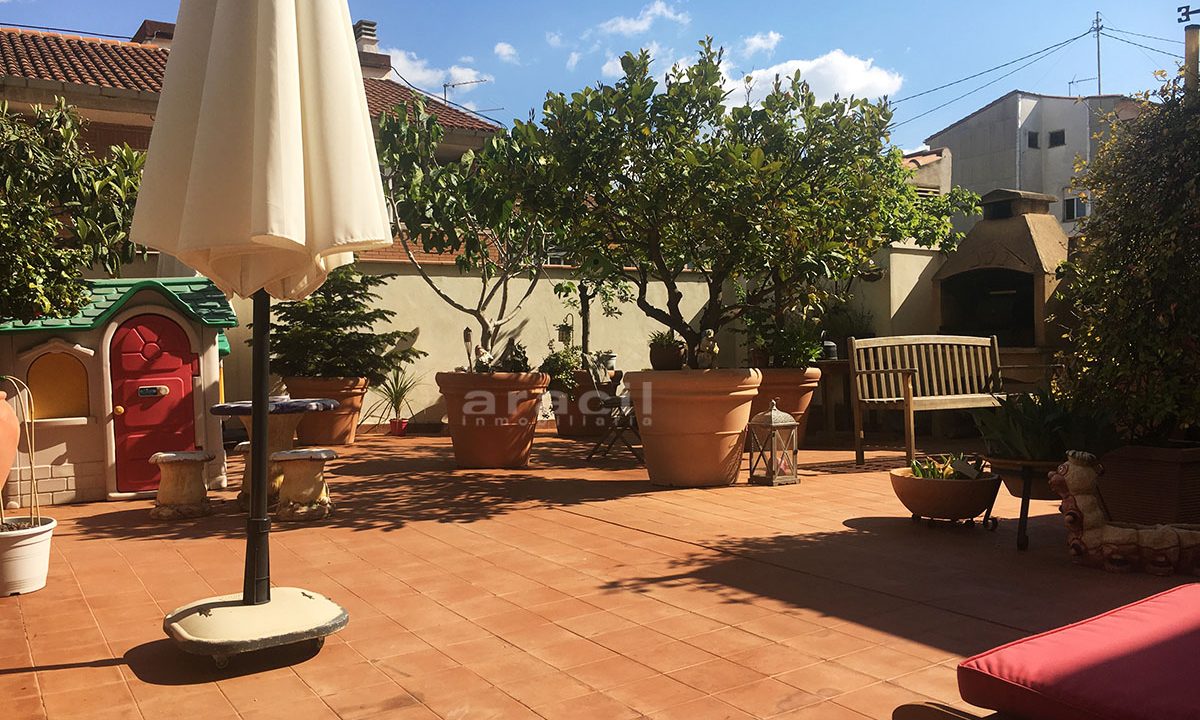 Comprar piso con patio encantador en venta a buen precio en Alcoy 11