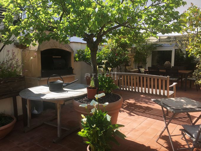 Comprar piso bonito con terraza grande en venta en Alcoy