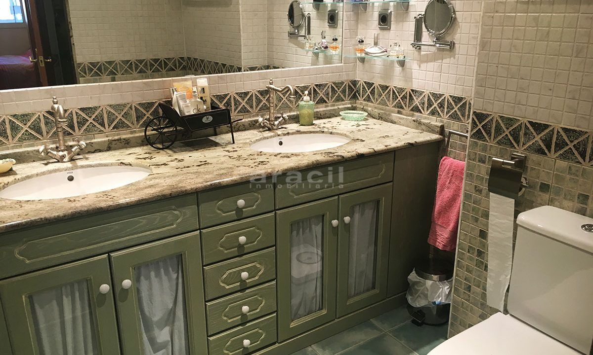 Comprar piso con patio encantador en venta a buen precio en Alcoy 2