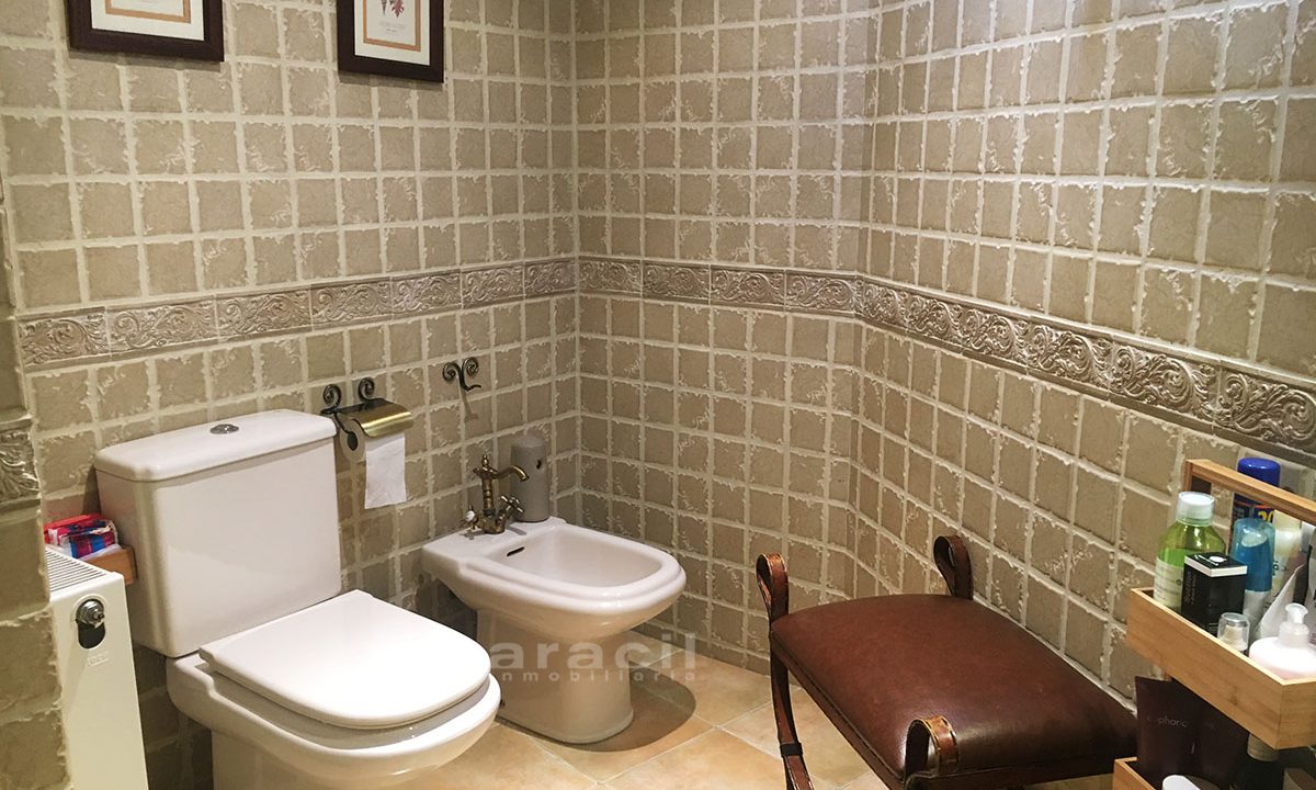 Comprar piso con patio encantador en venta a buen precio en Alcoy 34