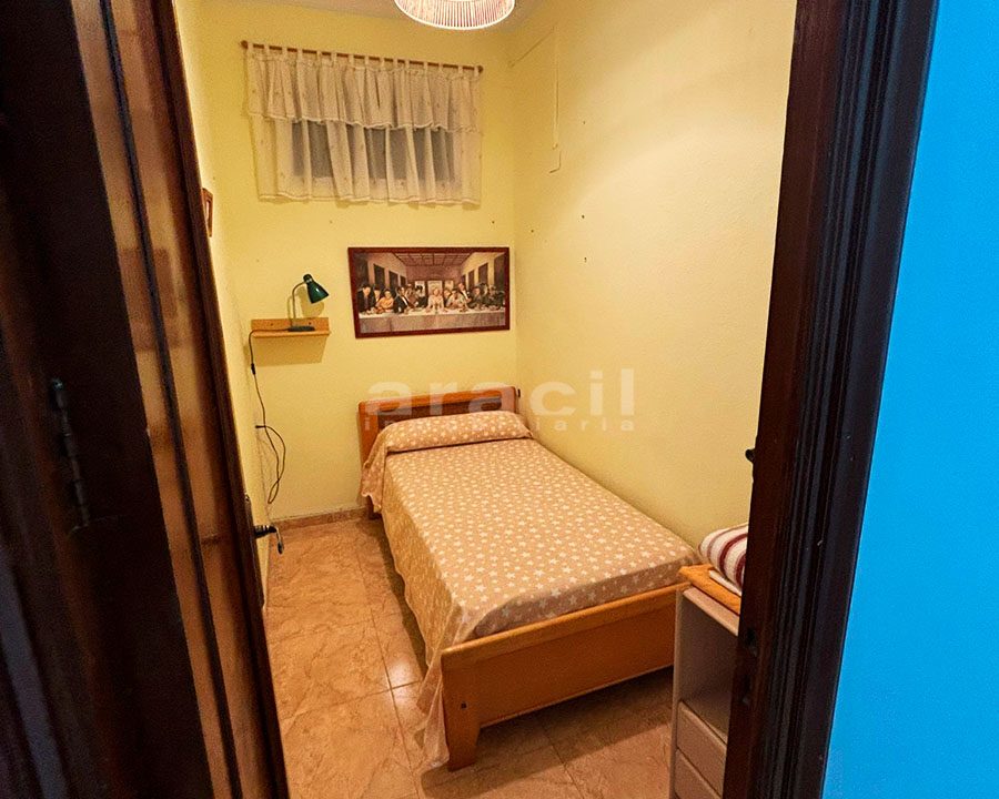 Comprar piso espacioso con terraza grande en venta en Alcoy 1