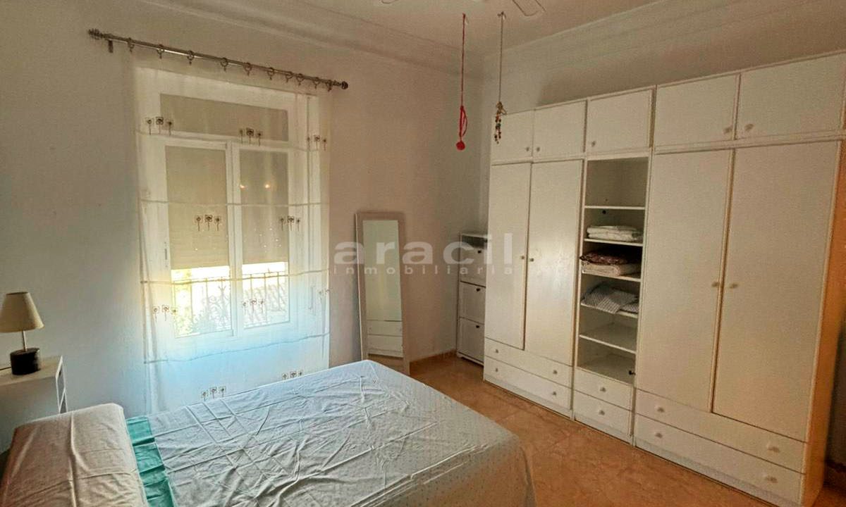 Comprar piso espacioso con terraza grande en venta en Alcoy 16