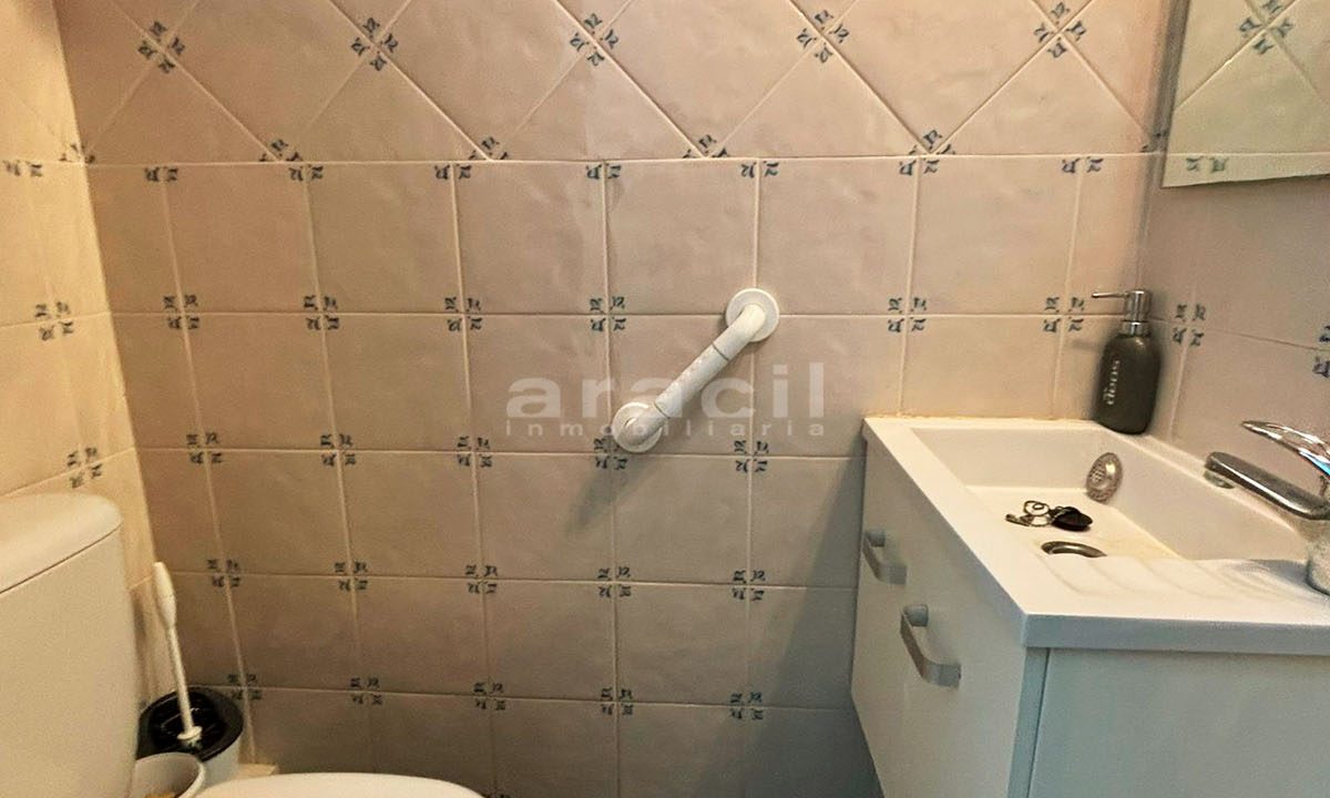 Comprar piso espacioso con terraza grande en venta en Alcoy 22