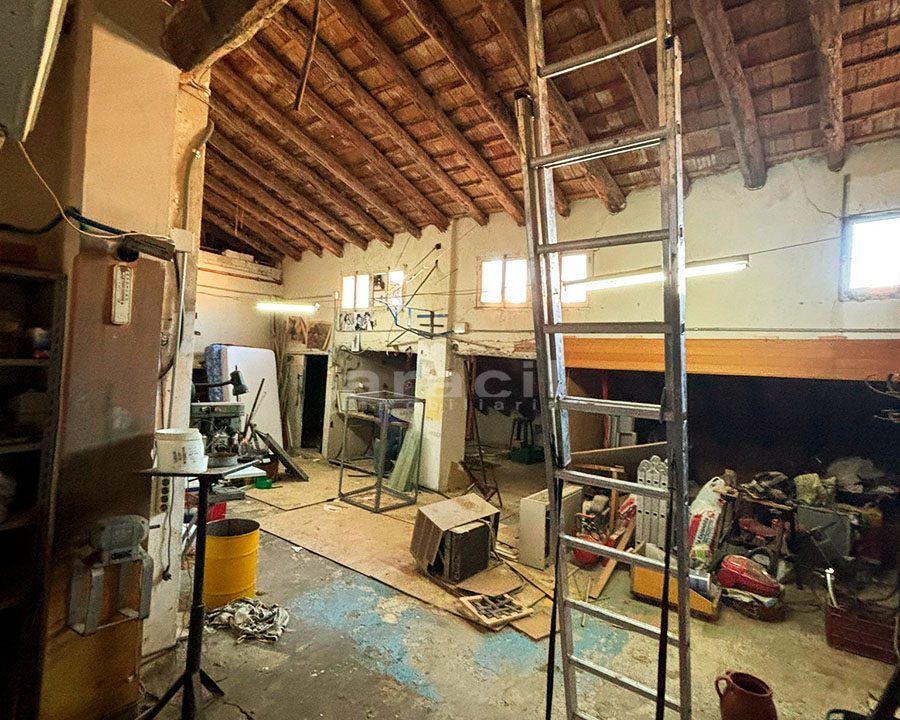 Comprar piso espacioso con terraza grande en venta en Alcoy 30