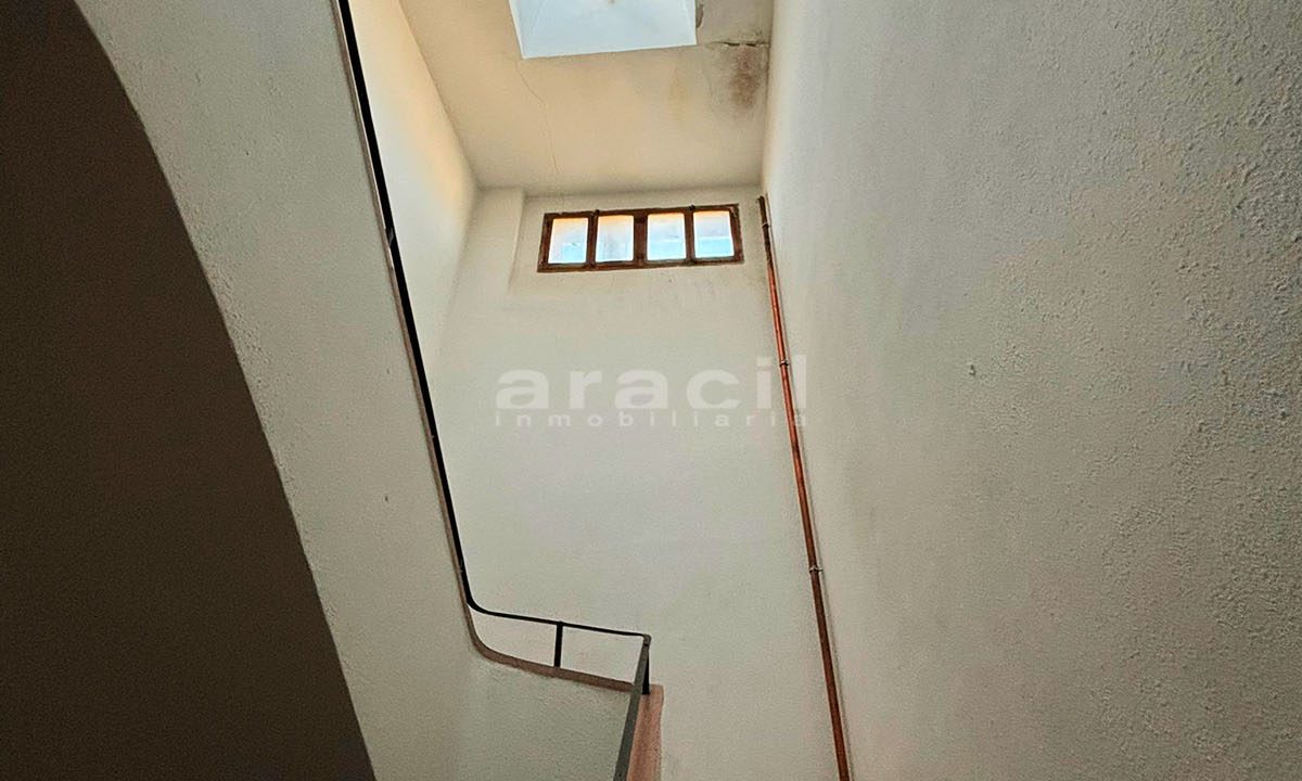Comprar piso espacioso con terraza grande en venta en Alcoy 36