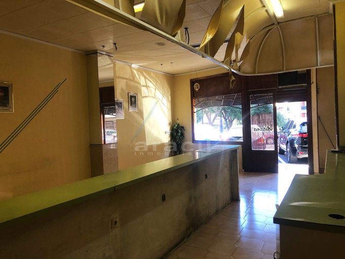 Local comercial heladería en venta en alcoy. Local con salida de humos en venta en Santa Rosa Alcoy
