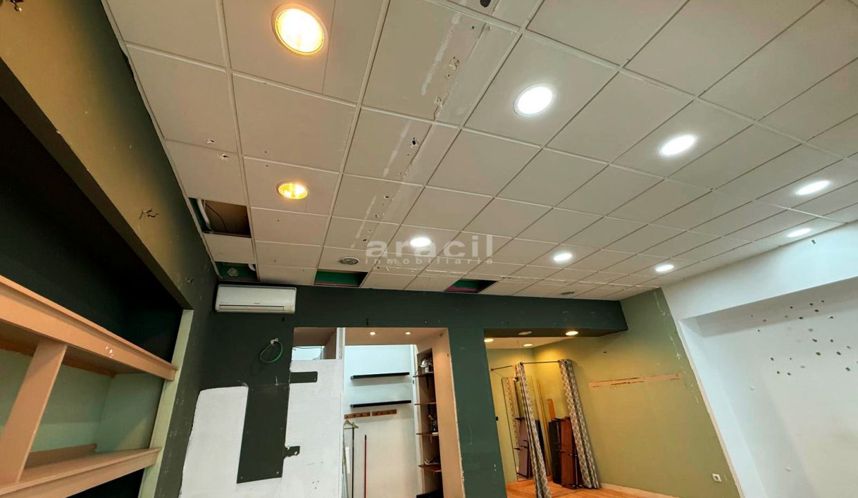 Local espacioso y luminoso en venta en Alcoy 4