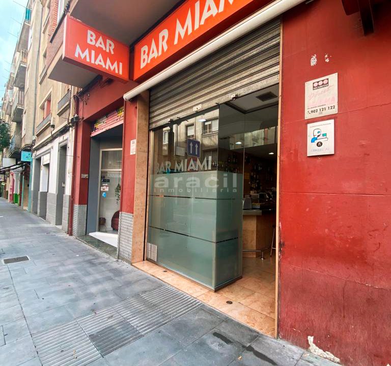 Se traspasa Bar Cafetería en funcionamiento en Alcoy Alicante 10