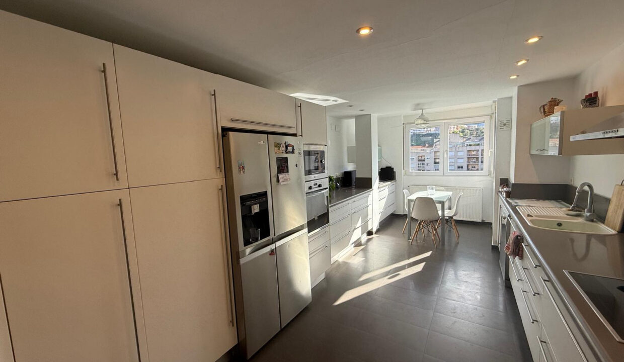 Duplex con vistas en venta en Santa Rosa, Alcoy - Cocina amplia