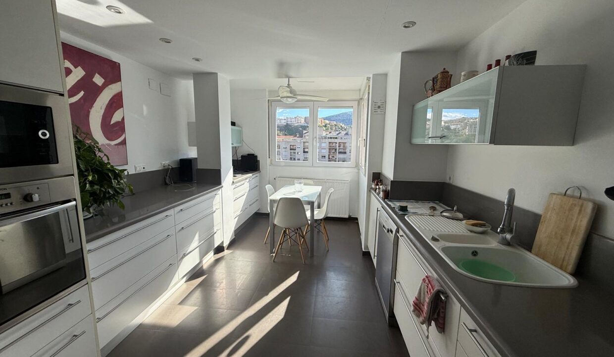 Duplex con vistas en venta en Santa Rosa, Alcoy - Cocina equipada