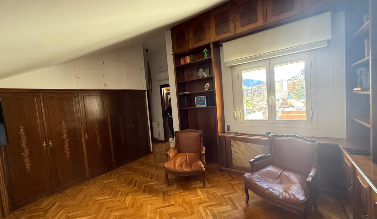 Duplex con vistas en venta en Santa Rosa, Alcoy - Dormitorio con armarios