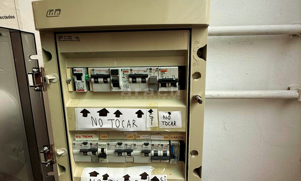 Local comercial espacioso en venta en Alcoy 1