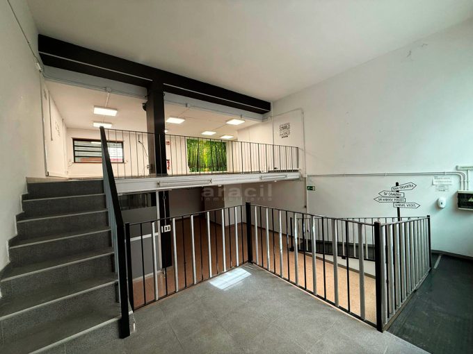 Comprar local comercial en venta y Alquiler en Alcoy centro. Locales en alquiler en el centro de Alcoy