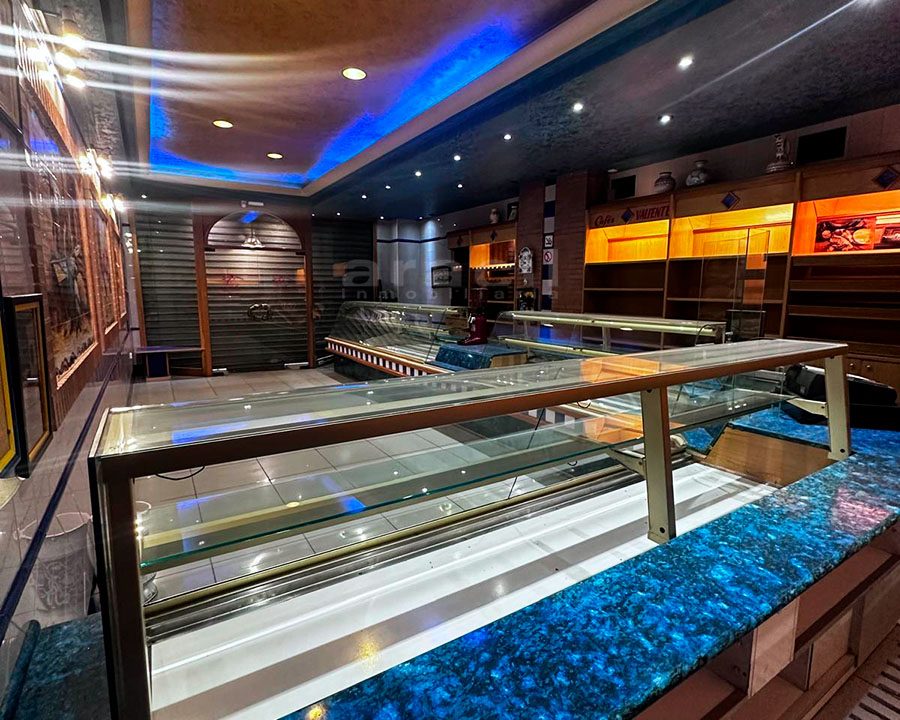 Local panadería espacioso equipado en venta en Alcoy 12