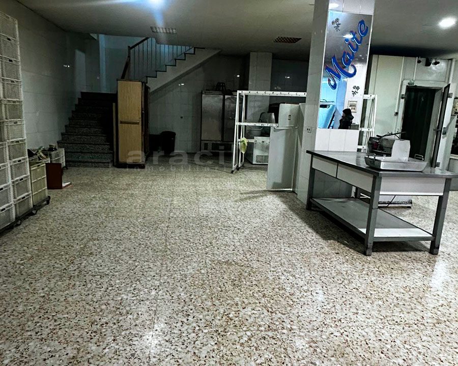Local panadería espacioso equipado en venta en Alcoy 16
