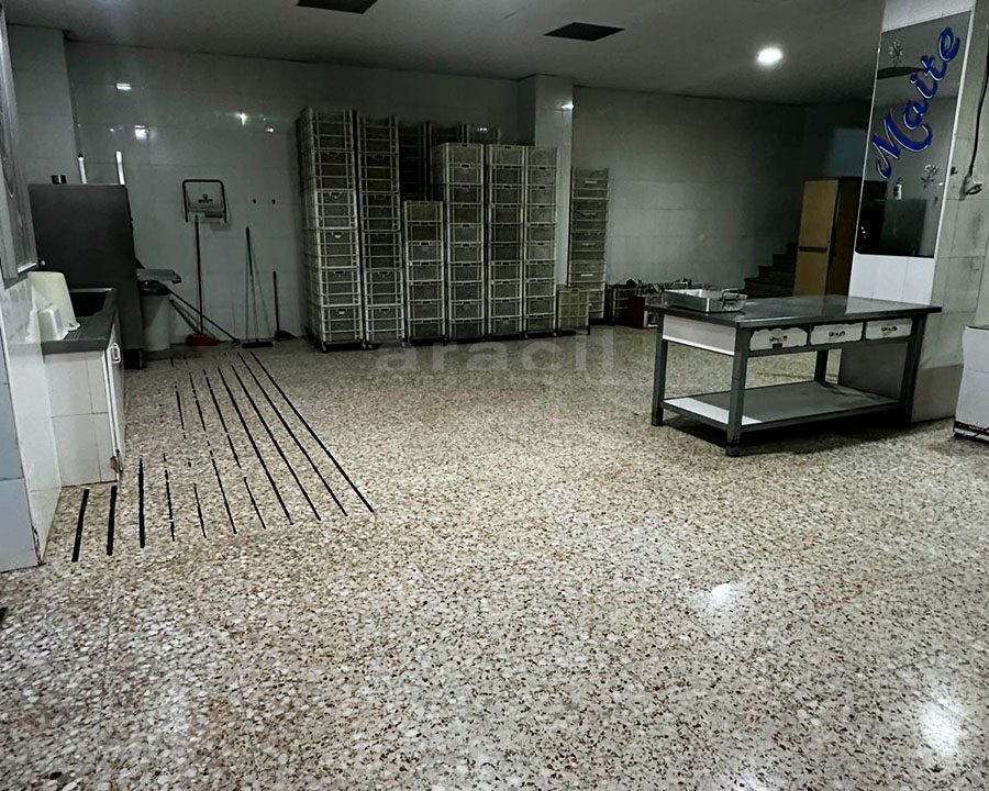 Local panadería espacioso equipado en venta en Alcoy 18