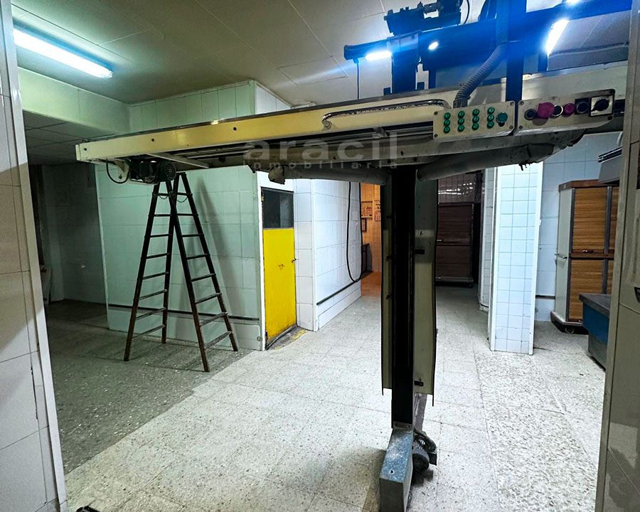 Local panadería espacioso equipado en venta en Alcoy 3