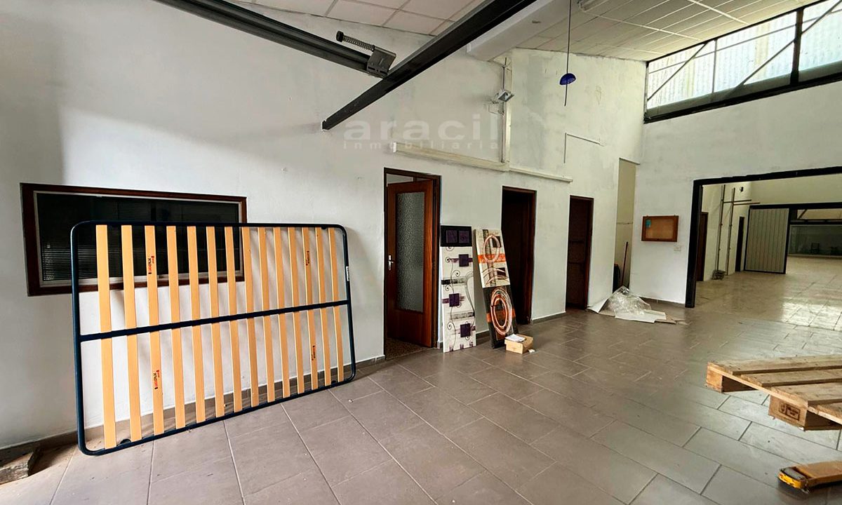 Nave en venta en Alcoy Zona Alta 10