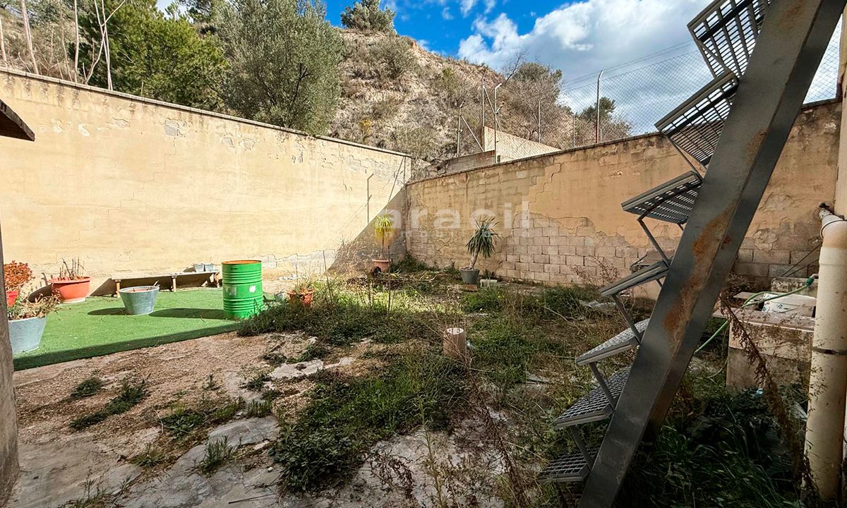 Nave en venta en Alcoy Zona Alta 23