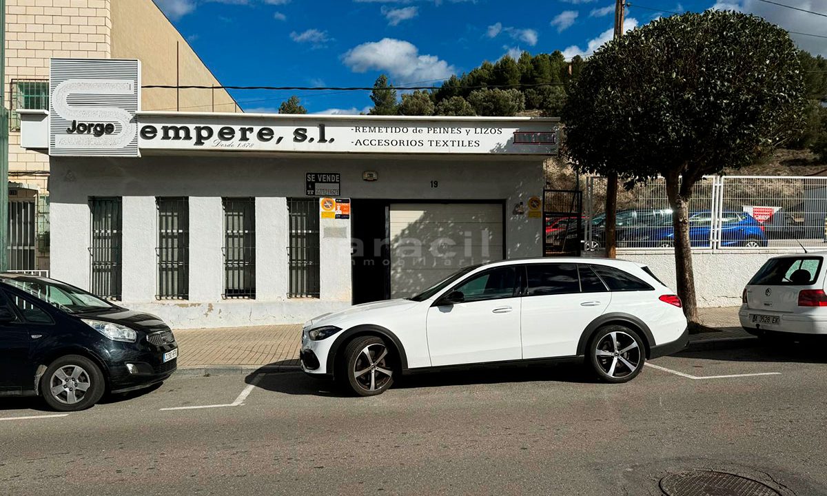 Nave en venta en Alcoy Zona Alta 8