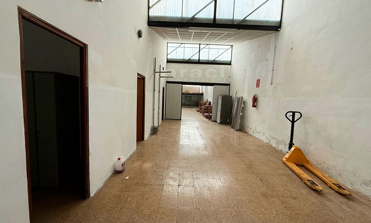 Nave en venta en Alcoy Zona Alta 9
