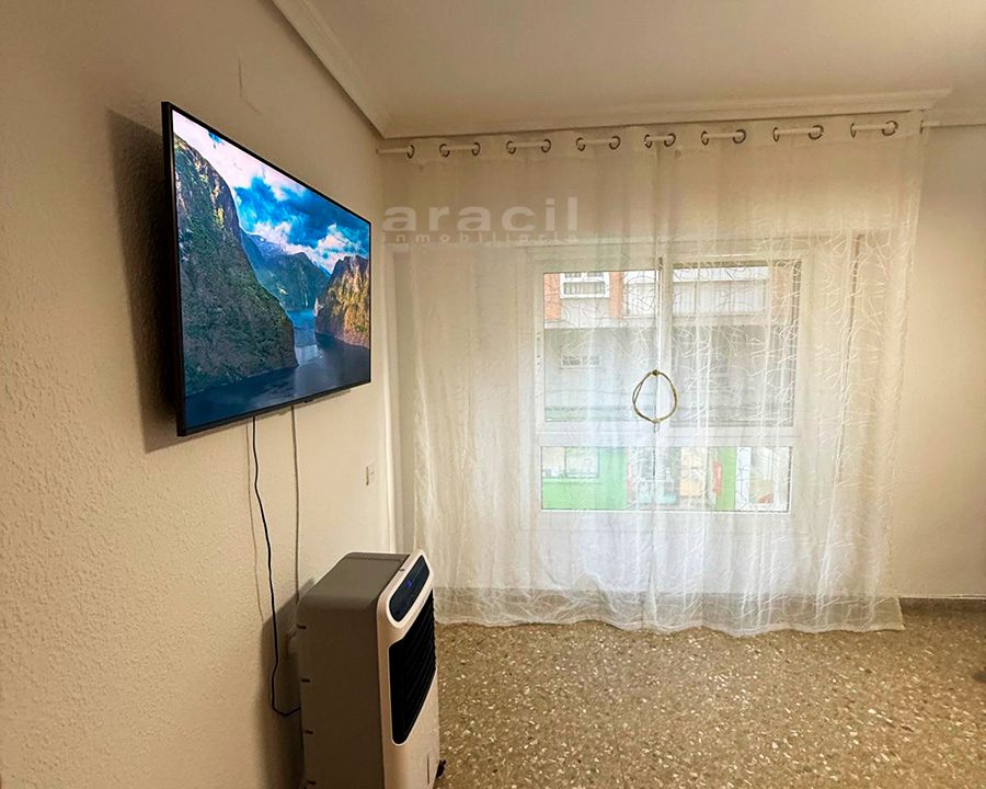 Piso en venta a buen precio en Santa Rosa 16