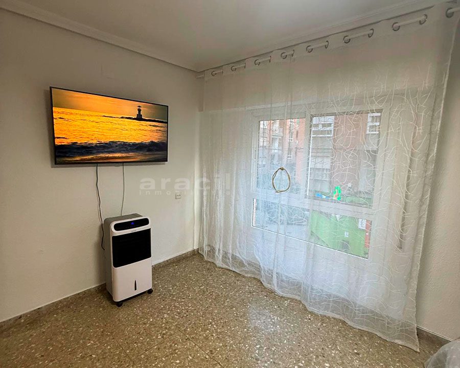 Piso en venta a buen precio en Santa Rosa 18